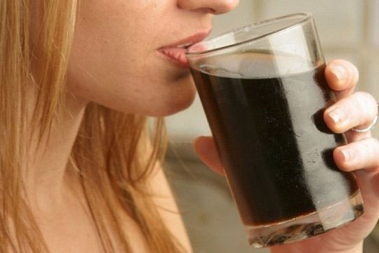 Nguy cơ thối chân, biến dạng khớp từ loại nước uống yêu thích của nhiều người