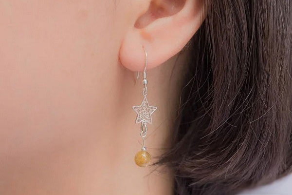 Bật mí cách chọn trang sức vừa hợp mệnh vừa nâng tầm vẻ sang chảnh lên 'level max'