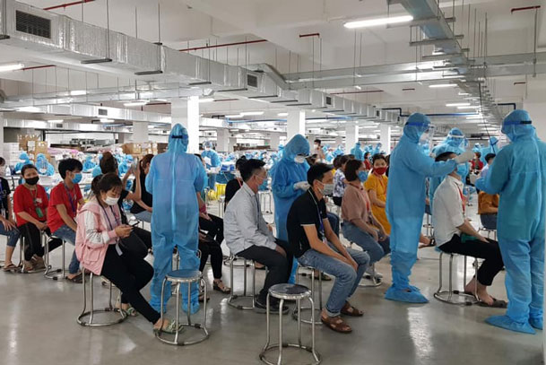 Miễn đóng bảo hiểm y tế 8 tháng cho người lao động, doanh nghiệp