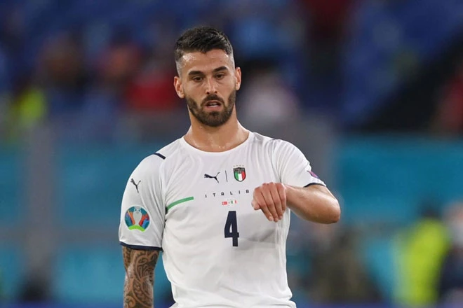 Hậu vệ trái: Leonardo Spinazzola (Italia).