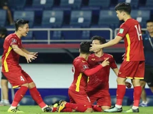 ĐT Việt Nam có nhiều cơ hội dự World Cup 2022 hơn Trung Quốc