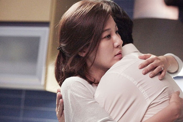 Bình yên không đến với mối tình vụng trộm