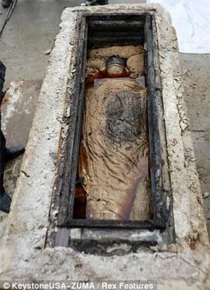 Bí ẩn xung quanh xác ướp 700 năm tuổi của người phụ nữ Trung Quốc ảnh 1