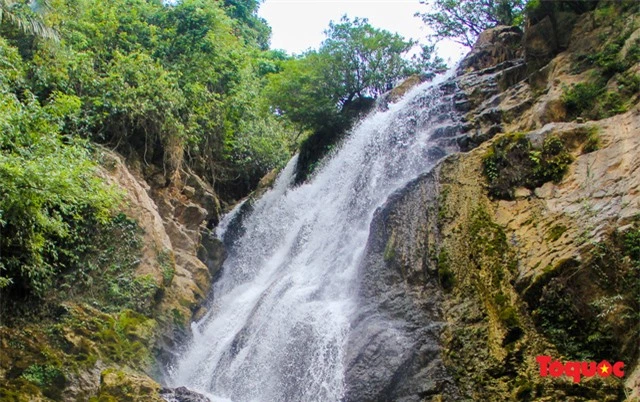 Động và thác Tà Puồng - Vẻ đẹp hoang sơ giữa núi rừng Quảng Trị - Ảnh 15.