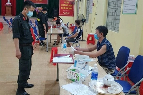 7 ngườitụ tập xem bóng đá ở Bắc Giang bị phạt 105 triệu