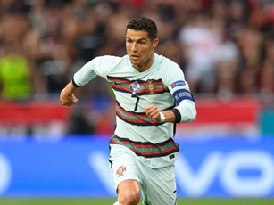 Cristiano Ronaldo: Kẻ chinh phục những kỷ lục