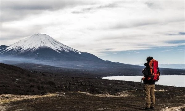 Đám mây bí ẩn xuất hiện trên đỉnh núi Phú Sĩ khiến cư dân mạng ngỡ ngàng, sự thật là gì? ảnh 1