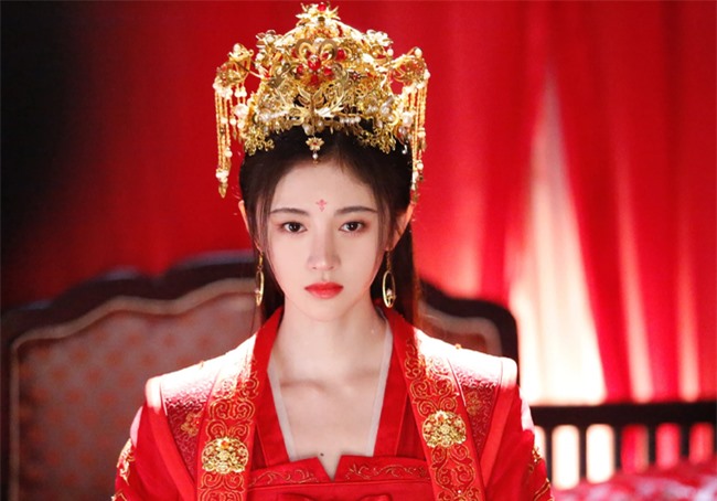 Hoàng hậu dùng thân thế cao quý giúp chồng lên ngôi, sau bị phế truất vì mối tình đồng tính tai tiếng nhất lịch sử Trung Hoa phong kiến - Ảnh 2.