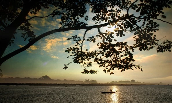 Những hồ nước cực đẹp được du khách yêu thích nhất Việt Nam 4
