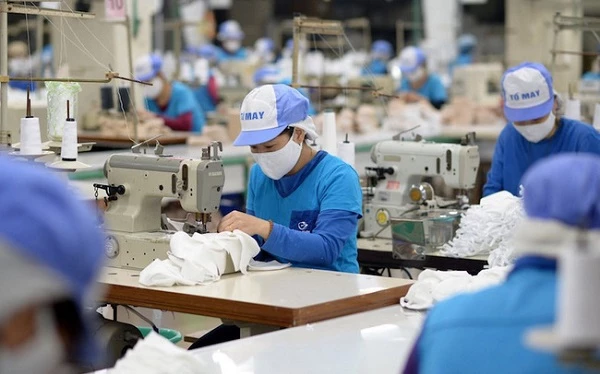 Năm 2020: Kim ngạch xuất khẩu ngành dệt may giảm 10,4%, tăng trưởng “âm” sau gần 25 năm. 