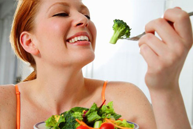 Bí quyết giúp bạn ăn thoải mái mà không lo tăng cân