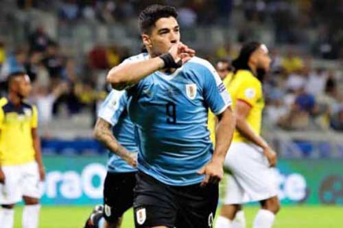 Argentina vs Uruguay: Luis Suarez 'cháy lên lần cuối'