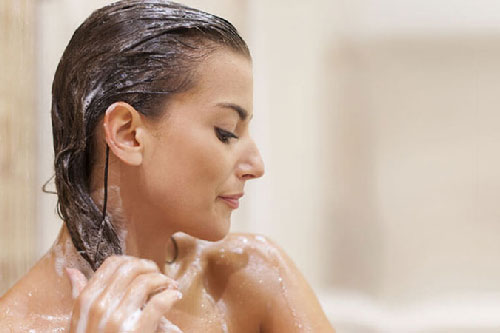 Dùng dầu xả không biết điều này thì đắt tiền cũng bỏ đi