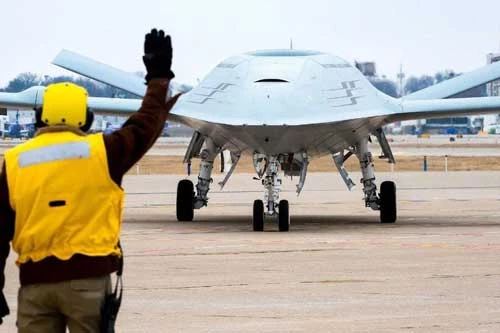 MQ-25 Stingray.