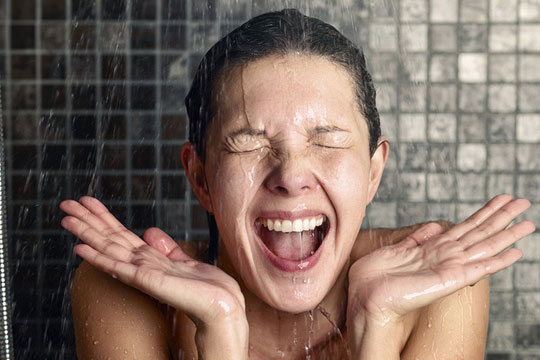 Lợi ích "thần kỳ" khi tắm nước lạnh