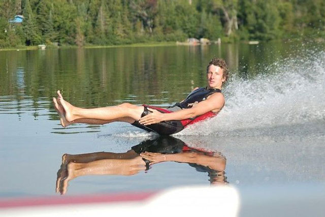 10 khoảnh khắc trùng hợp khiến bạn "mắt tròn mắt dẹt": Số 6 cực kỳ hiếm có