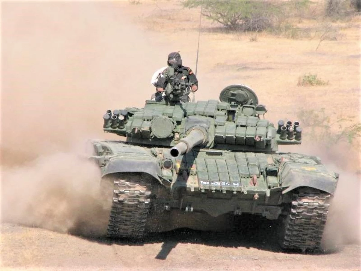 Trong các lực lượng vũ trang Ấn Độ, vũ khí, khí tài của Liên Xô và Nga chiếm tỷ lệ cao; Nguồn: topwar.ru