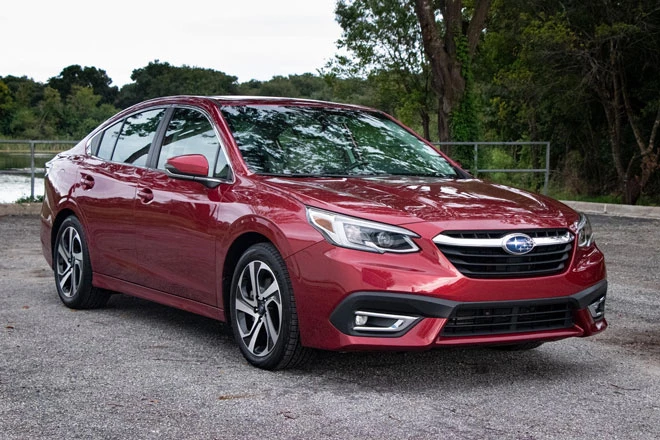 7. Subaru Legacy 2021 (giá khởi điểm: 23.820 USD).