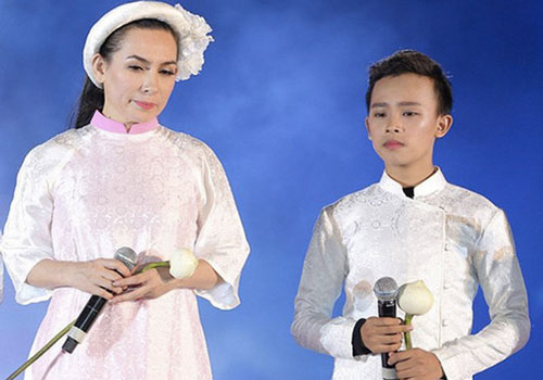 Đã tròn 18 tuổi, Hồ Văn Cường ra sao với lời hứa 'đến khi con 18 tuổi hay muốn ra riêng thì mẹ sẽ giao lại hết tiền'?