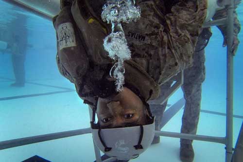 Hải quân Mỹ và lực lượng SEAL được huấn luyện khắc nghiệt như thế nào?