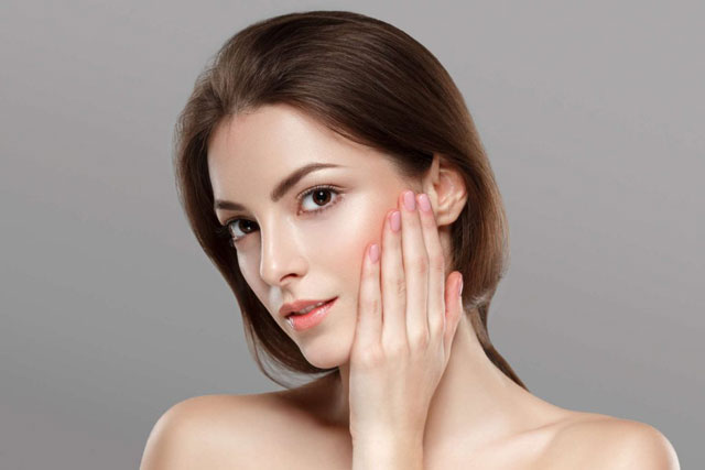 4 bí quyết chăm sóc làn da bạn gái phải nhớ