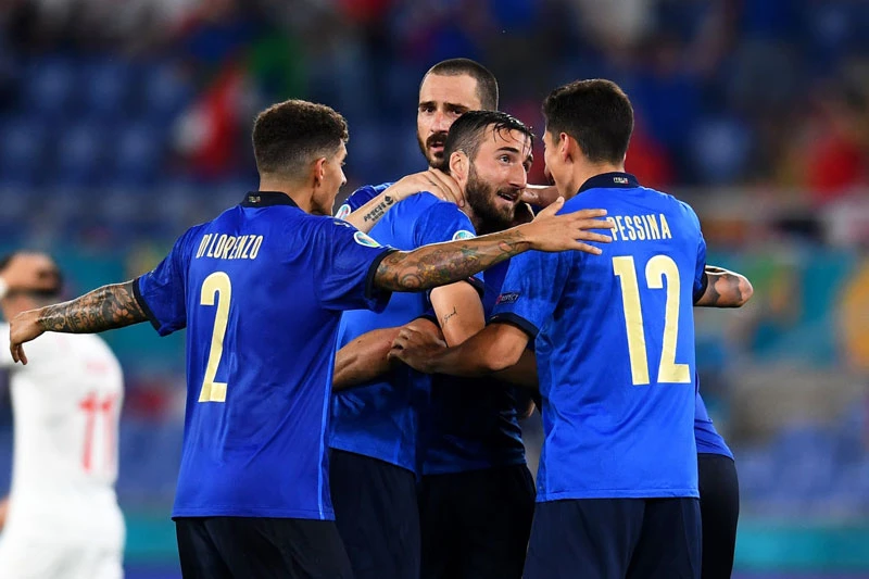 Italia sẽ giành ngôi đầu? Ảnh: Getty.