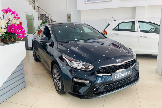 Giá lăn bánh xe Kia Cerato sau khi được giảm 65 triệu đồng