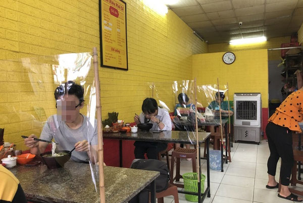 Hà Nội cho phép hàng cắt tóc, quán ăn mở cửa trở lại từ 0h ngày 22/6