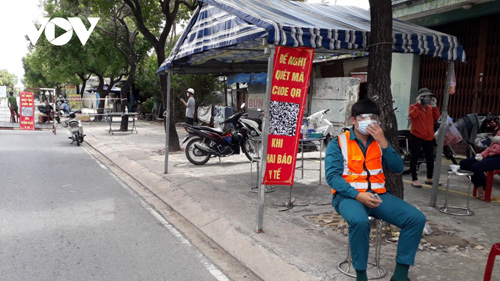 Chỉ thị 10 của TP HCM cho phép những cơ sở kinh doanh nào hoạt động?