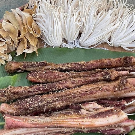 Hà Nội nắng như đổ lửa, chị em đua nhau chia sẻ cách phơi khô thực phẩm