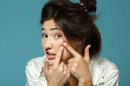 Mẹo xông mặt giúp đẩy lùi mụn trứng cá và mụn đầu đen