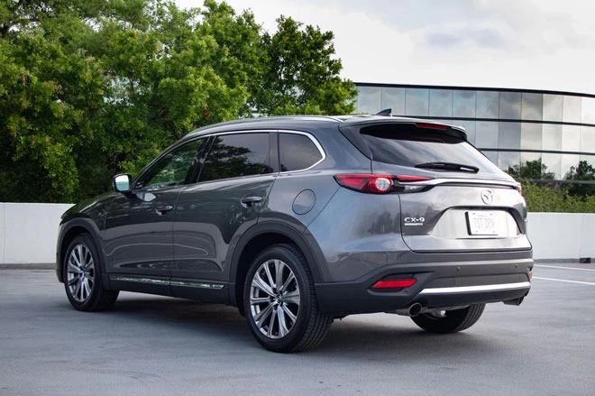 =7. Mazda CX-9 2021 (điểm an toàn: 9,6/10).