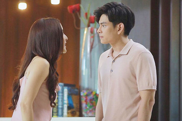 Nhờ chồng bê chậu quần áo lên sân thượng vì cho con bú, anh buông 1 câu khiến bố đẻ cầm dép đuổi ra khỏi nhà