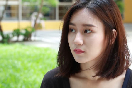 Đến nhà sếp nhậu, tôi bàng hoàng khi thấy rõ mặt cô gái giúp việc bưng mâm cơm ra đãi khách