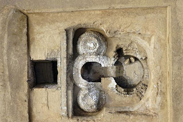 Ngôi làng trên núi đã xảy ra 3 trận "động đất" trong một đêm, đoàn khảo cổ hốt hoảng: Nguy to rồi!