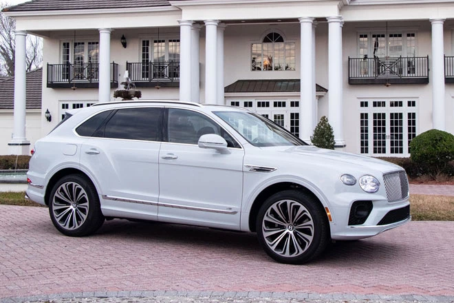 4. Bentley Bentayga 2021 (giá khởi điểm 177.000 USD).