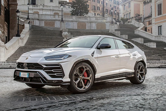 9. Lamborghini Urus 2021 (giá khởi điểm 218.009 USD).