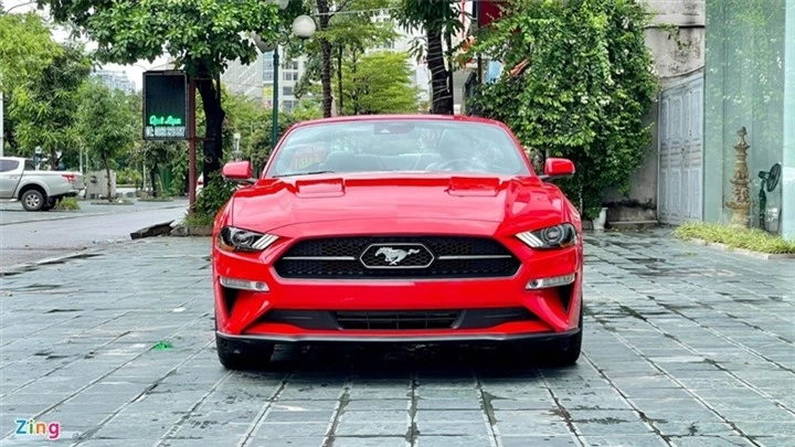 Chi tiết Ford Mustang 2021 phiên bản mui trần tại Việt Nam - 2