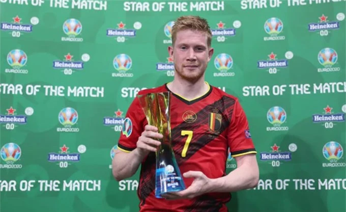 De Bruyne giành giải cầu thủ hay nhất trận