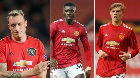 Newcastle muốn giải cứu 3 'người thừa' của Man United