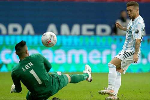 Messi ghi dấu ấn, Argentina vào tứ kết Copa America