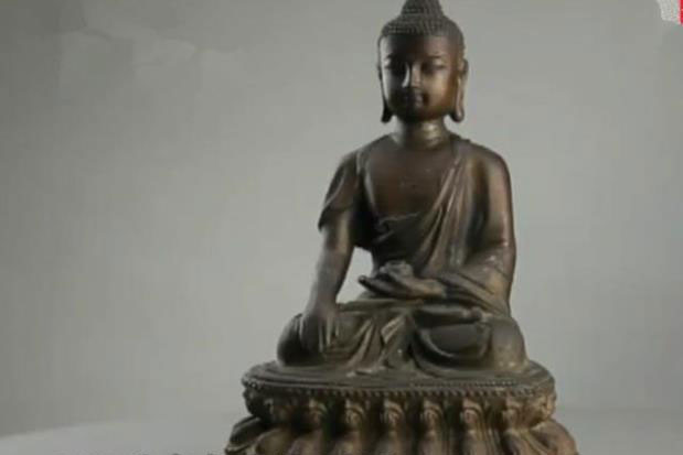 'Ni cô' mang bức tượng Phật nghìn tuổi đi kiểm định, chuyên gia nổi giận đùng đùng: Đừng nói dối nữa!