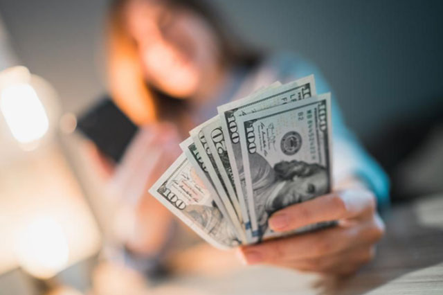 Vì sao giới siêu giàu "thắng đậm" trong mùa COVID-19?