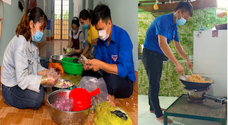 Bình Phước: Người dân tự tay làm hũ thức ăn khô để “chia lửa” với vùng dịch Bắc Giang