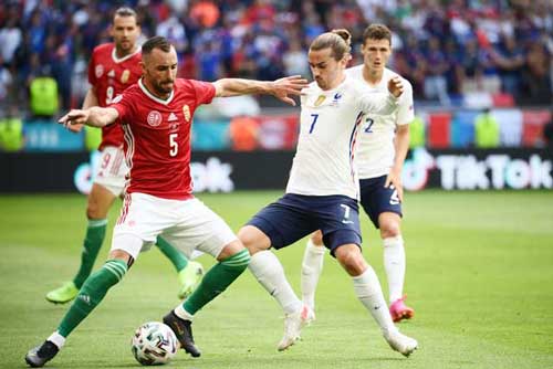 Antoine Griezmann: 'Hàng công Pháp sẽ sớm vào guồng thôi'