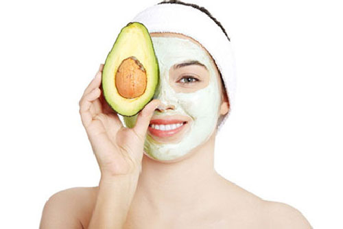 4 công thức đắp mặt nạ bơ để dưỡng da trắng sáng và tẩy mụn