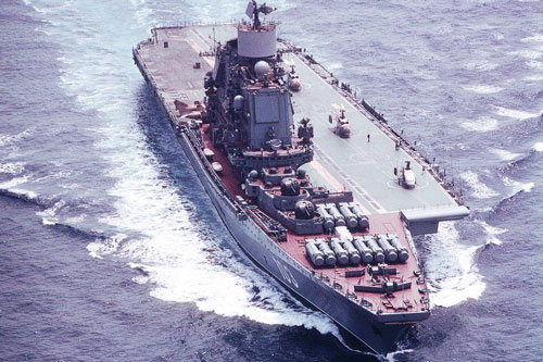 Tàu sân bay Ấn Độ và thương vụ đầy thử thách với Nga