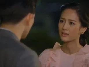 Nghĩ vợ hỗn với mẹ, chồng thẳng tay tát nhưng khi nhìn đĩa bột trên giường, mặt anh tím tái bởi sự thật
