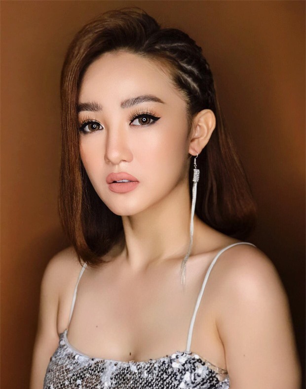 Liên Bỉnh Phát xin phép cộng đồng mạng khoe body, bạn gái tin đồn liền vào đánh dấu chủ quyền? - Ảnh 10. Liên Bỉnh Phát xin phép cộng đồng mạng khoe body, bạn gái tin đồn liền vào đánh dấu chủ quyền? - Ảnh 10.