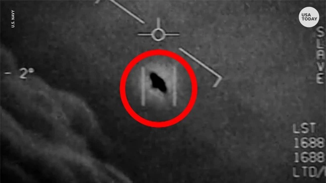 Nhờ ông Trump, Lầu Năm Góc phải tung dữ liệu chưa từng có về UFO: Công chúng Mỹ ám ảnh, vì sao? - Ảnh 1.